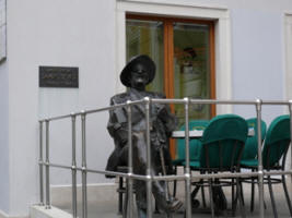 James Joyce relaxing in Pula